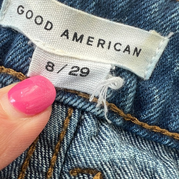 GOOD AMERICAN Bombshell Shorts Women’s High Rise Cut Off Denim Size 8/29 - Picture 4 of 7